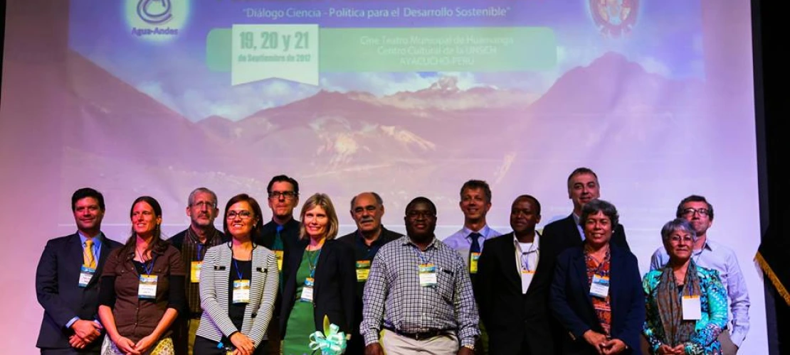 L to R Adam Henry, Sonja Bleeker, Kevin Lansey, Adriana Zuniga, Christopher Scott, Andrea Gerlak, Robert Varady, Bimo Nkhata, Chad Staddon, Busani Masiri, Bram Willems, Rosa Miglio, Martha del Castillo, Alfredo Ribeiro (Photo by Ana Luisa Calvo)